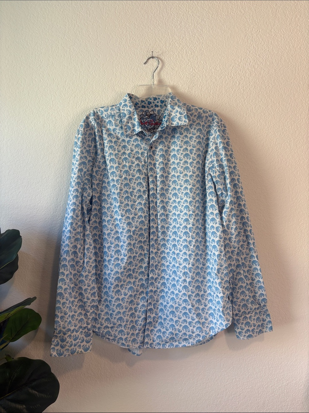 Robert Graham Light Blue and White skull print Button-Down Shirt
